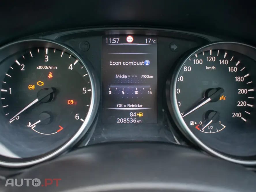 Nissan Qashqai 1.5 dCi N-Connecta J18