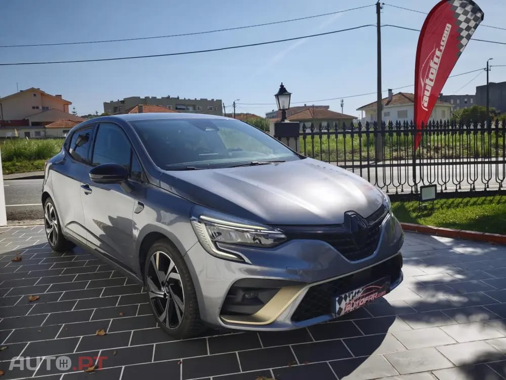 Renault Clio 1.6 E-Tech Full Hybrid RS Line