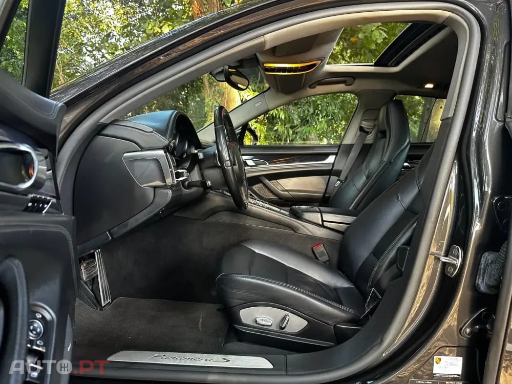 Porsche Panamera S PDK