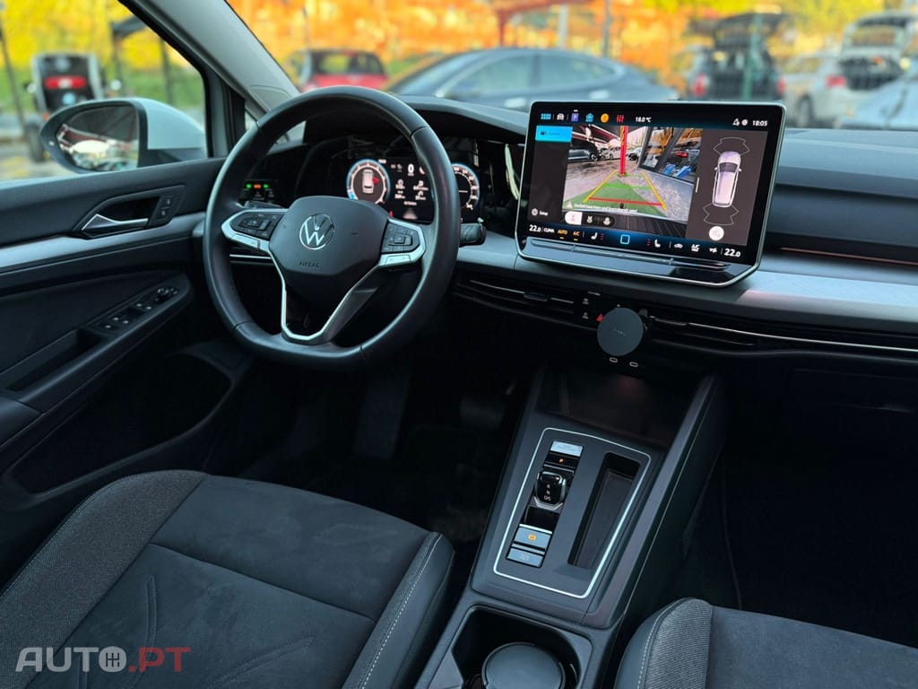 Volkswagen Golf Variant 1.5 eTSI R-Line DSG