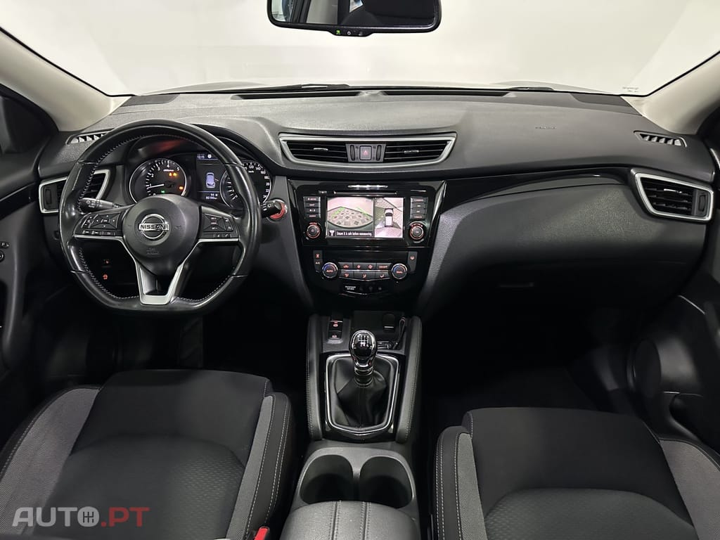 Nissan Qashqai 1.3 DIG-T N-Connecta J18