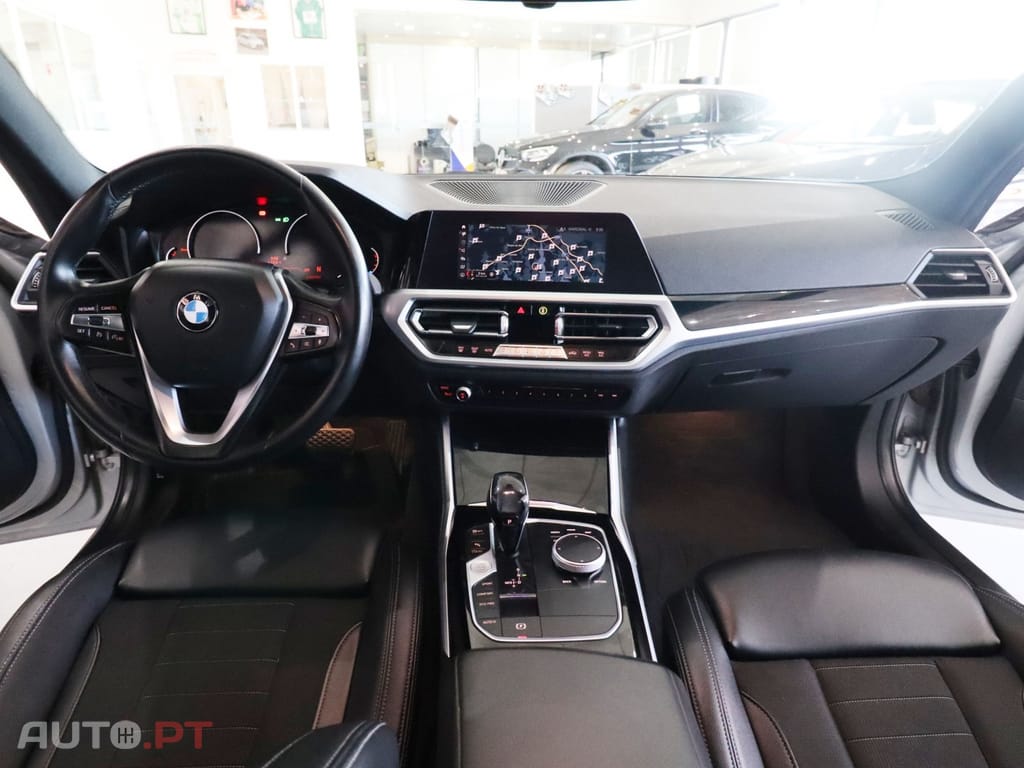 BMW 320 d Auto