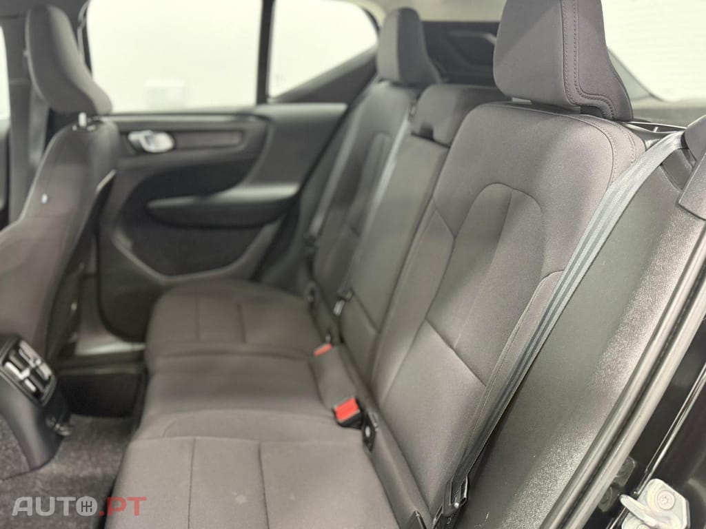 Volvo XC40 1.5 T5 PHEV Momentum