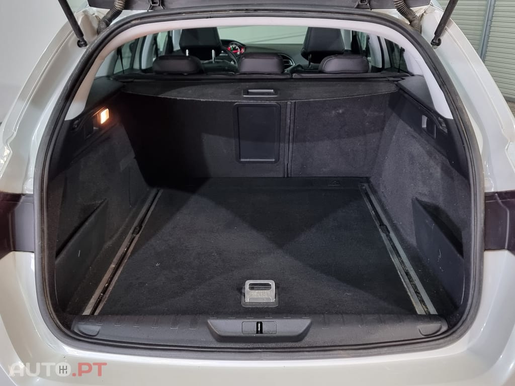 Peugeot 308 SW 2.0 BlueHDi Allure