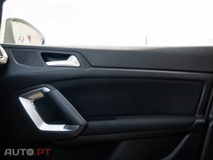 Peugeot 308 1.5 BlueHDi Business Line