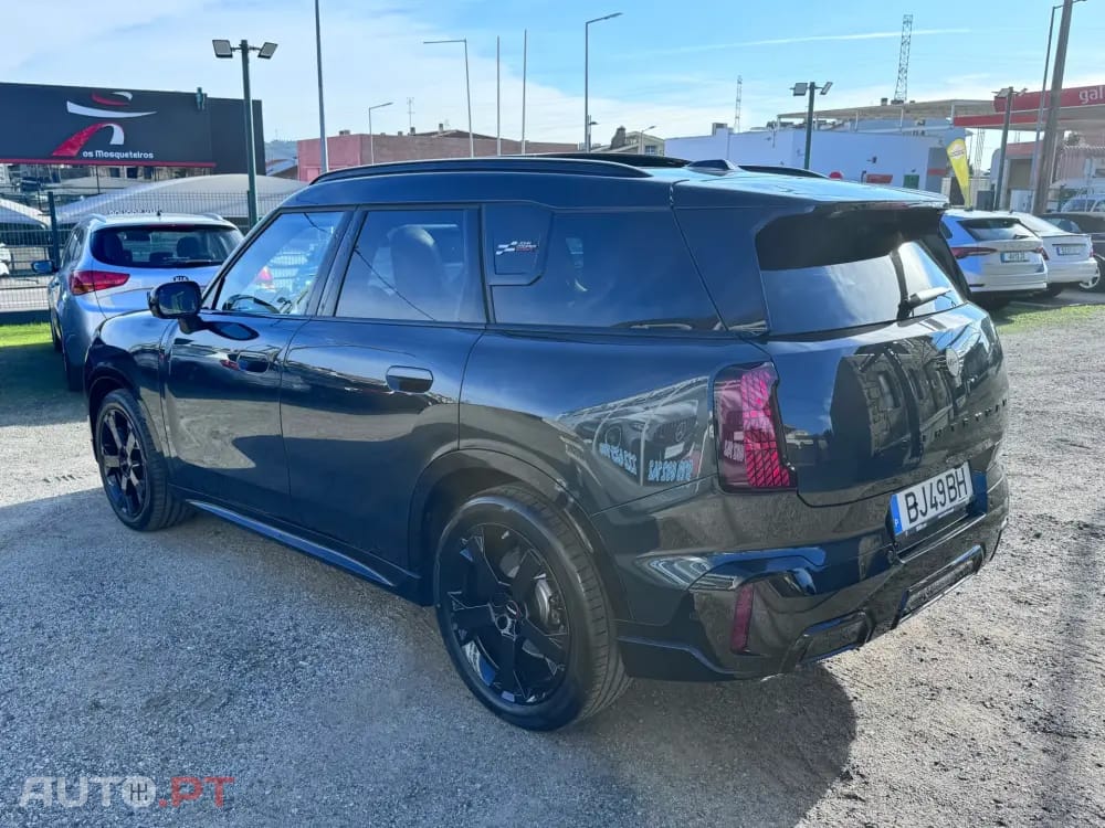 MINI Countryman John Cooper Works Auto