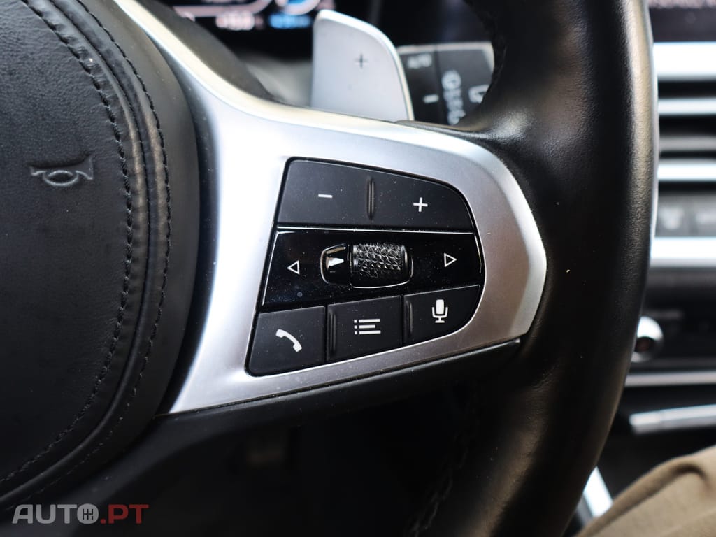 BMW 330 e Touring Pack M Auto.