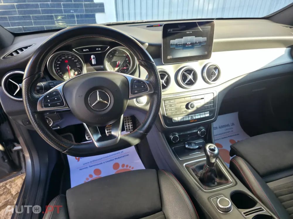 Mercedes-Benz CLA 200 AMG Line