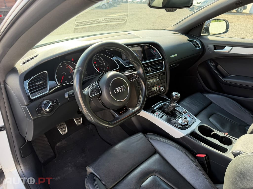 Audi A5 2.0 TDi S-line