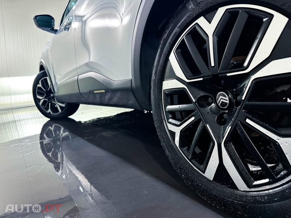 Citroen C4 PureTech 130 Stop&Start EAT8 SHINE