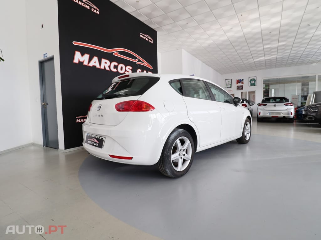 Seat Leon 1.6 TDI DPF Ecomotive Style