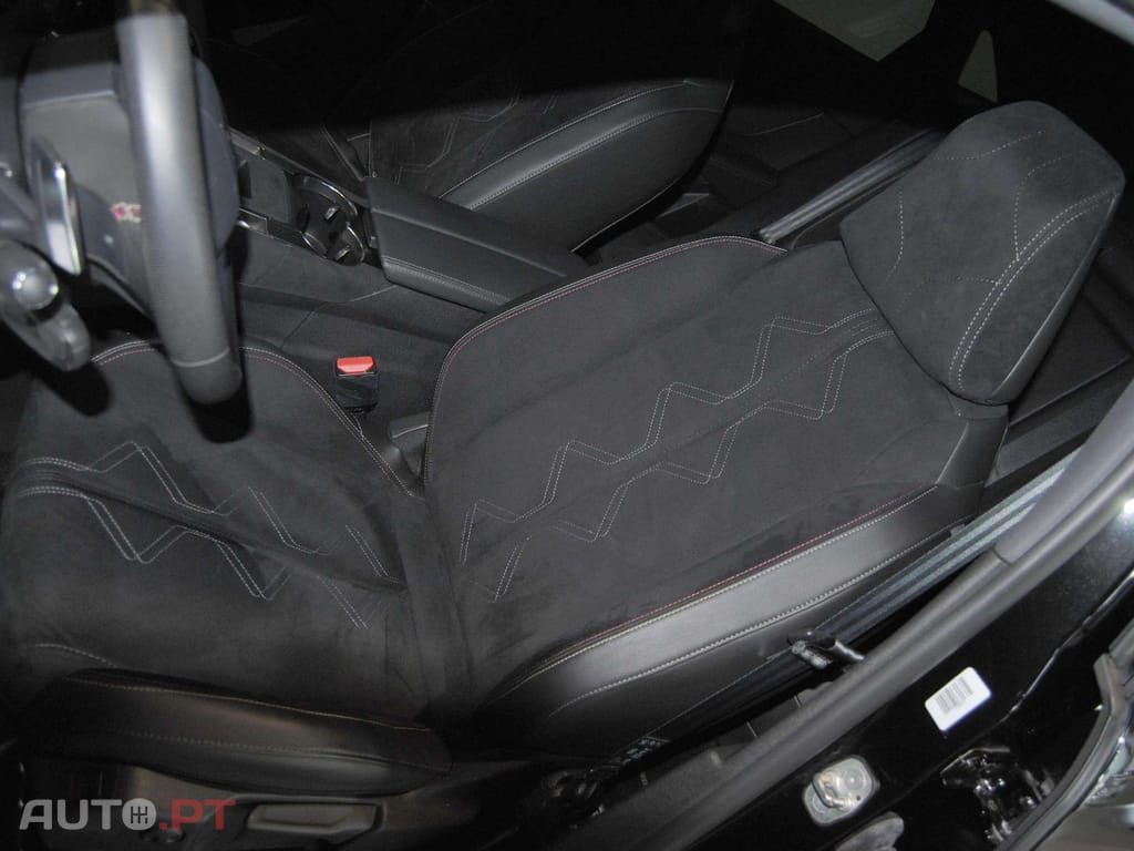 DS DS7 E-Tense Performance Line EAT8