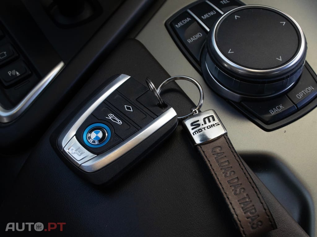 BMW i8 Standard