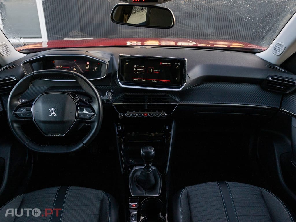 Peugeot 2008 1.2 PureTech Allure Pack
