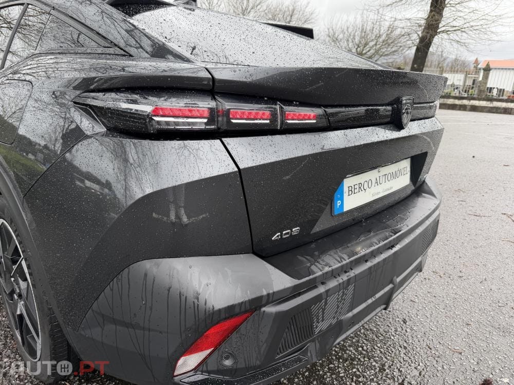 Peugeot 408 1.6 Hybrid Allure Pack e-EAT8