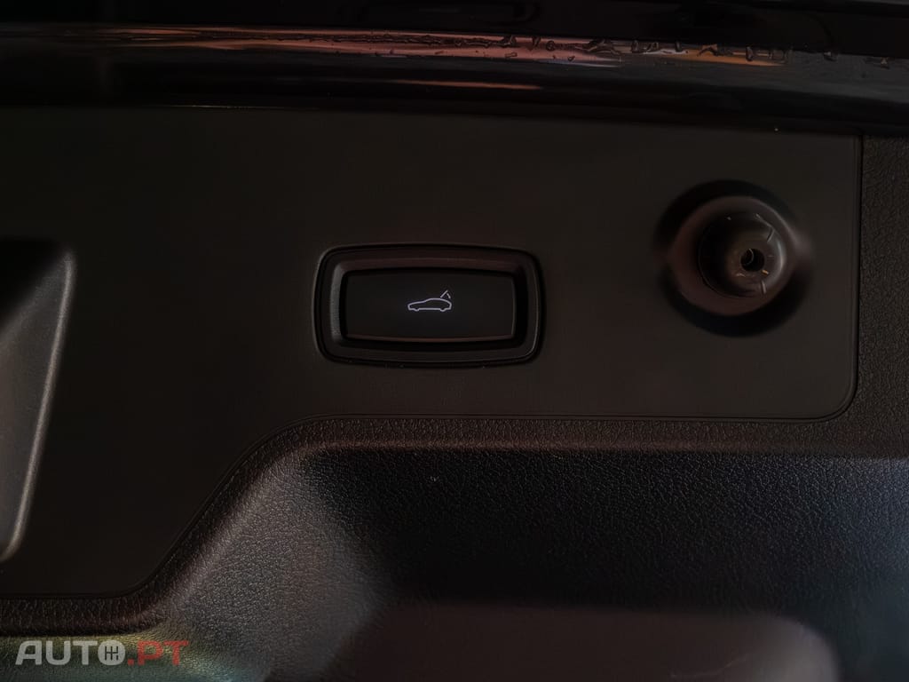 Porsche Panamera 4 E-Hybrid