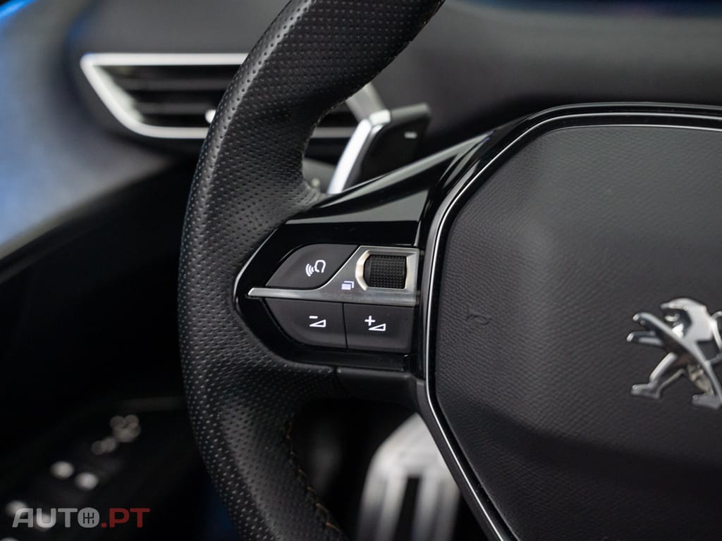 Peugeot 3008 1.6 Hybrid4 GT e-EAT8