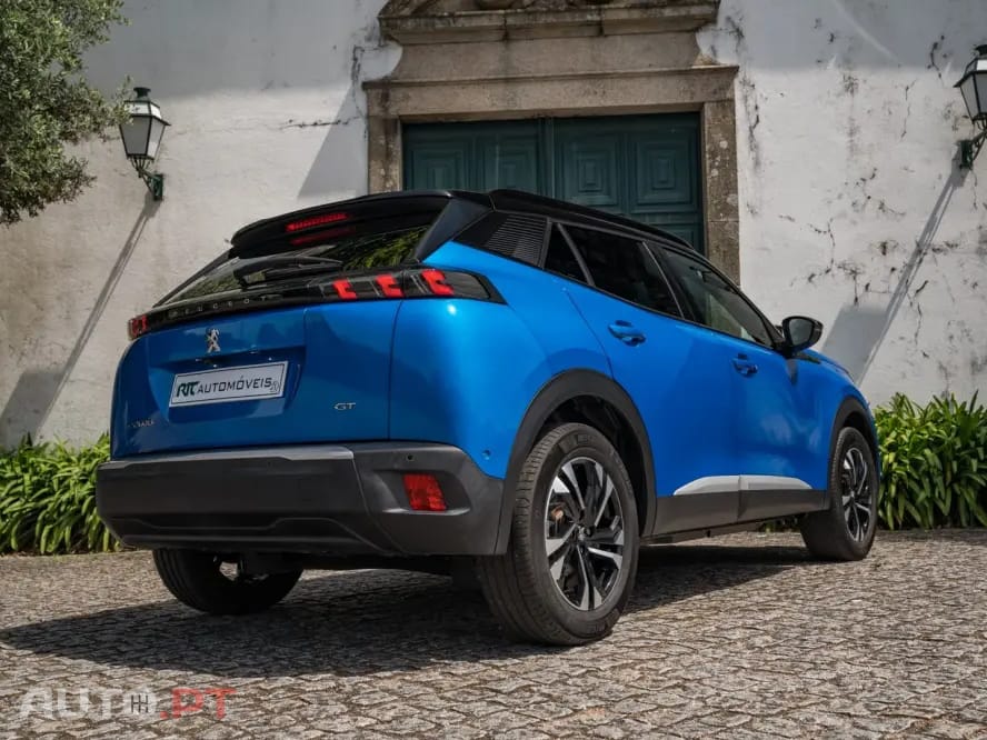 Peugeot E-2008 50 kWh GT