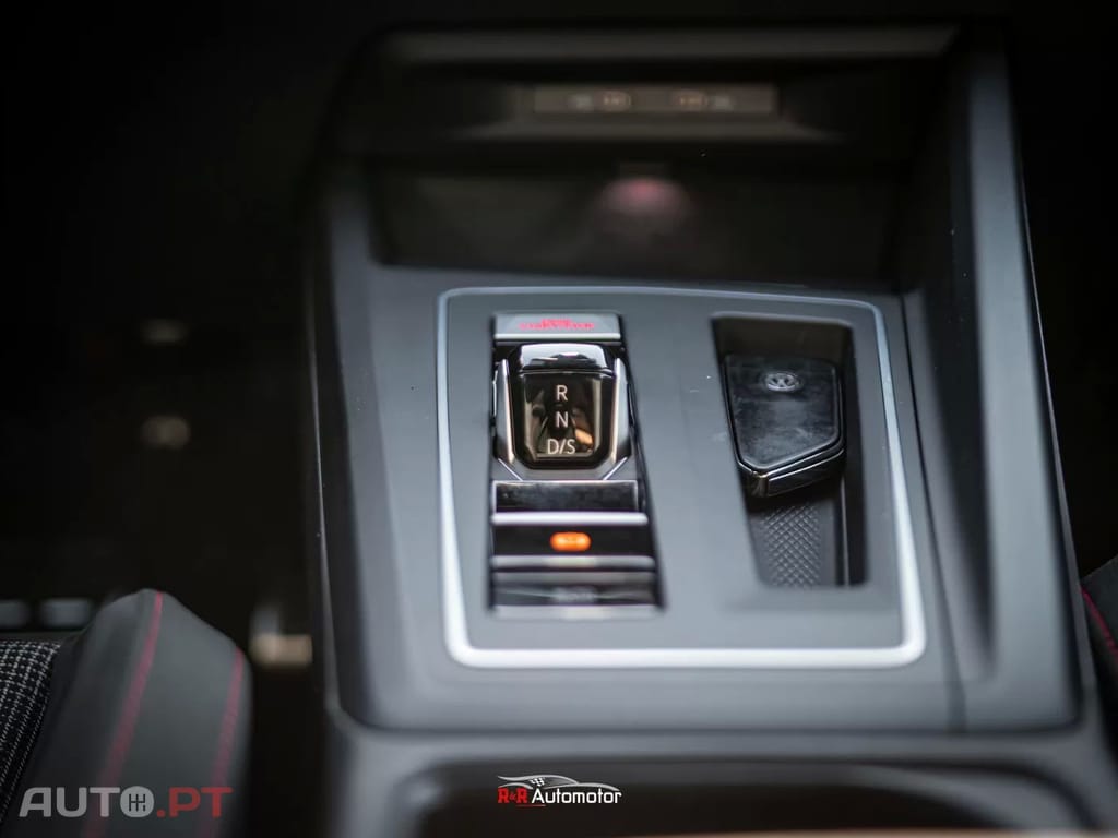 Volkswagen Golf 2.0 TSI GTI DSG Performance