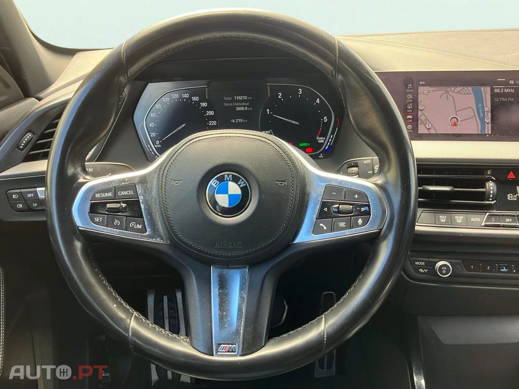 BMW 116 d Pack Desportivo M Auto
