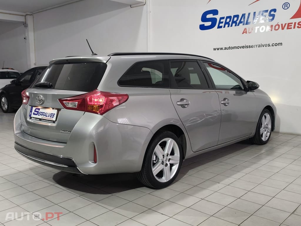 Toyota Auris Touring Sports 1.4 D-4D Comfort+Pack Sport