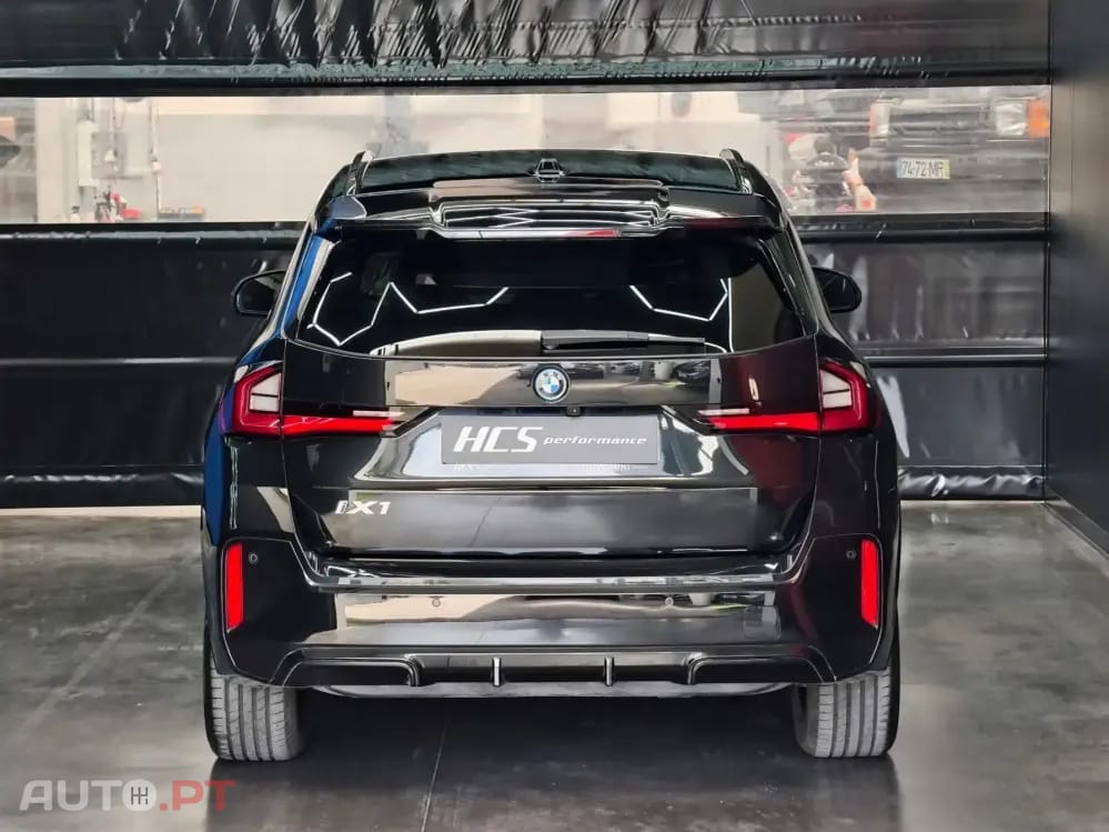 BMW iX1 xDrive30 Pack Desportivo M