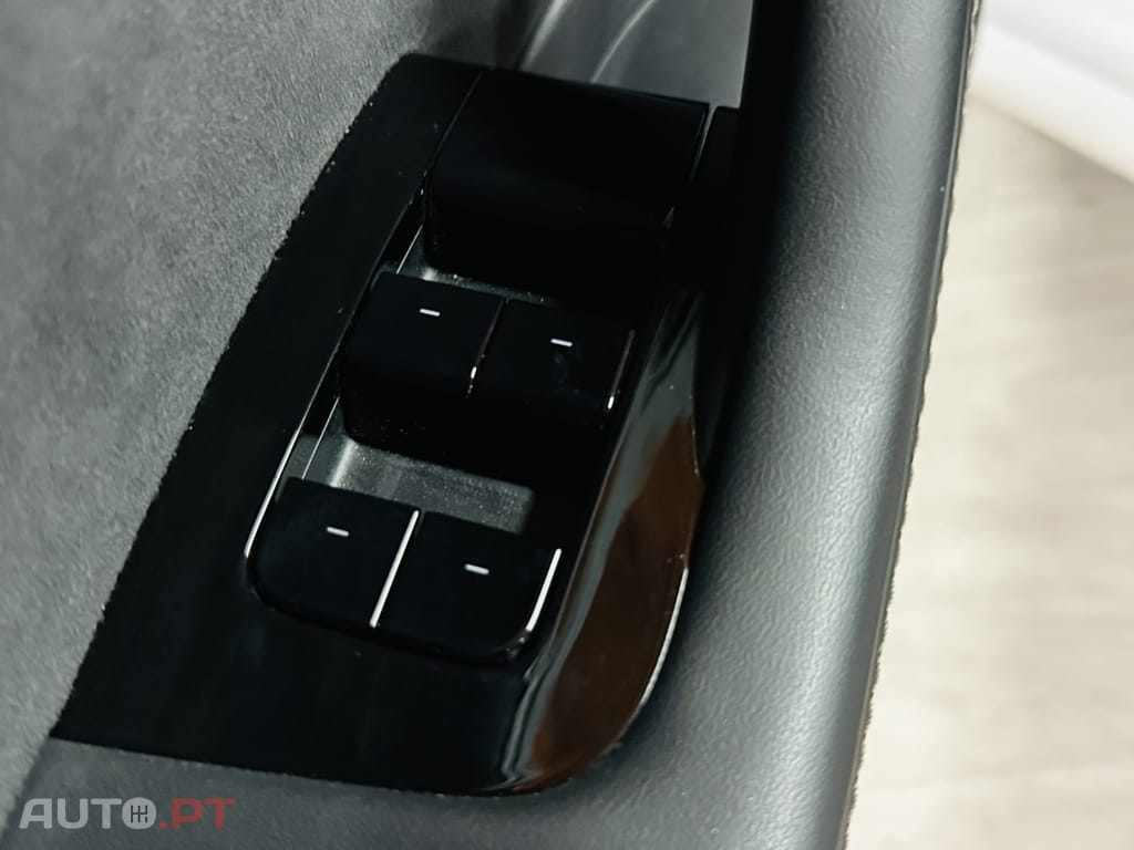 Tesla Model 3 Standard Range Plus RWD