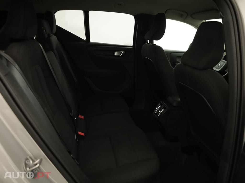 Volvo XC40 XC40 2.0 B3 Essential