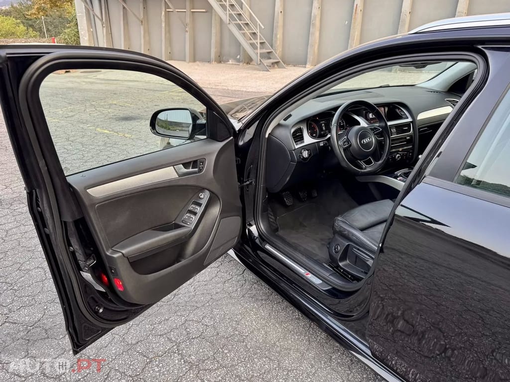 Audi A4 Avant 2.0 TDI S-line