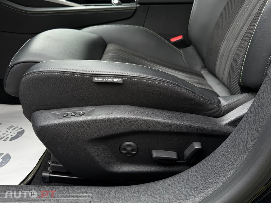 Peugeot 308 SW Peugeot 308 SW 1.6 Hybrid 225cv GT Pack e‑EAT8 • 2024 • 51.735 km • Garantia de fábrica até maio de 2027. REVISÃO OFICIAL FEITA. Viseu