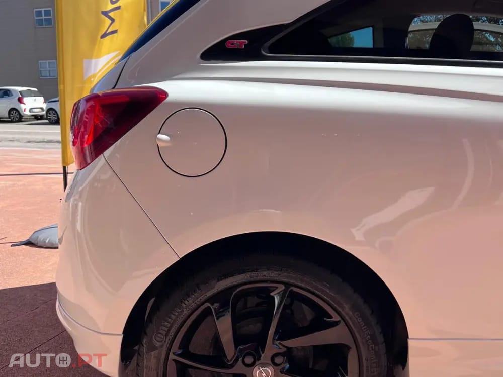 Opel Corsa 1.0 Turbo Black Edition GT