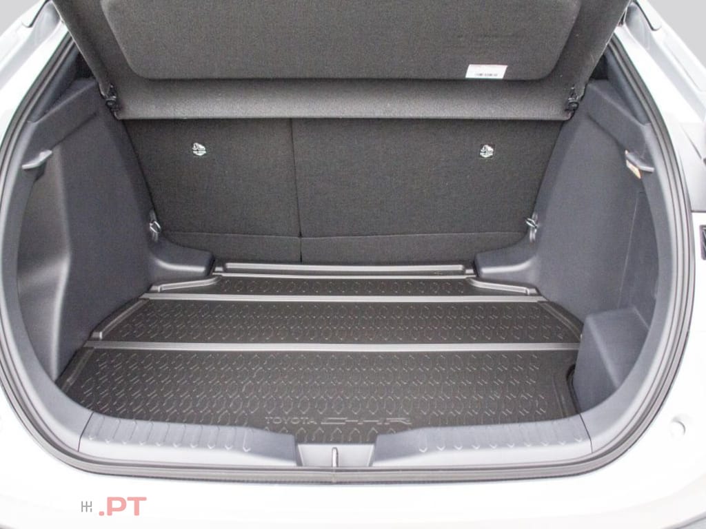 Toyota C-HR 1.8 Hybrid Team I.V.A DEDUTIVEL 