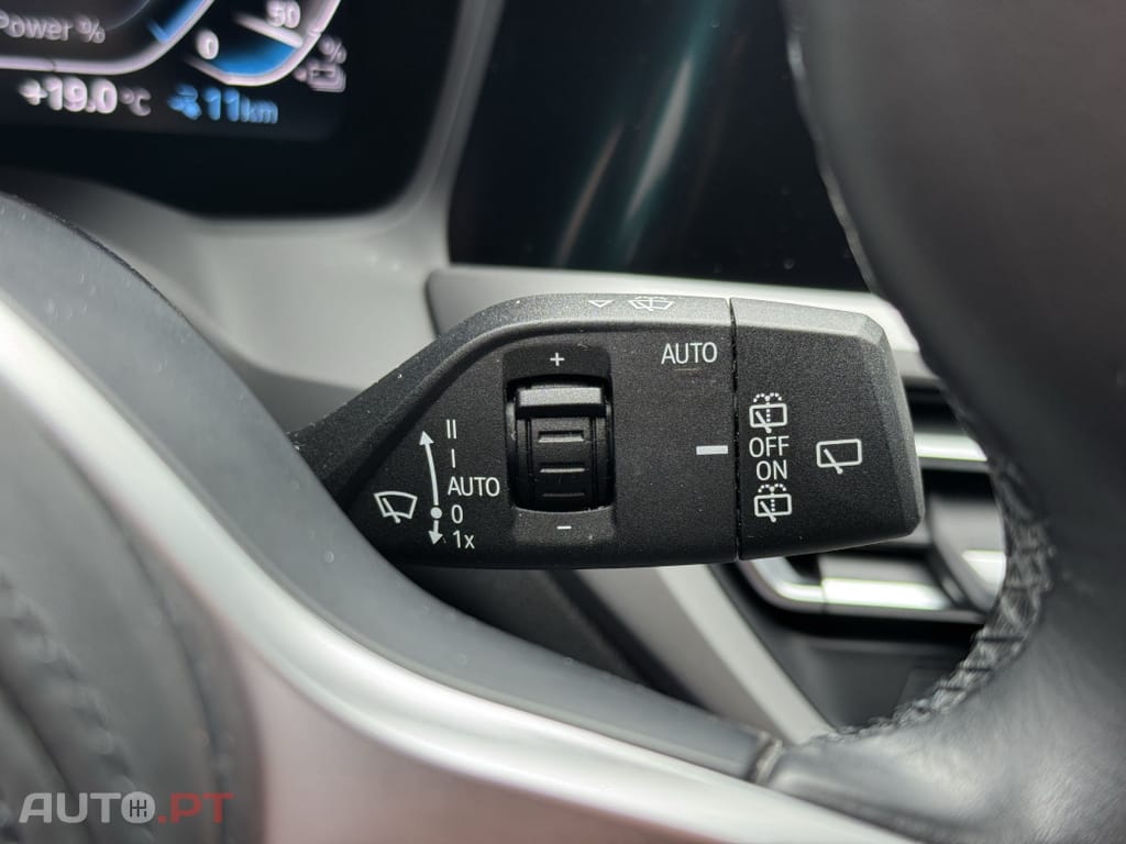 BMW 320 e Touring Line Sport Auto