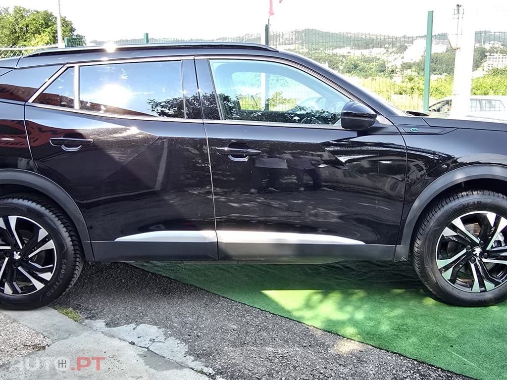 Peugeot E-2008 Allure