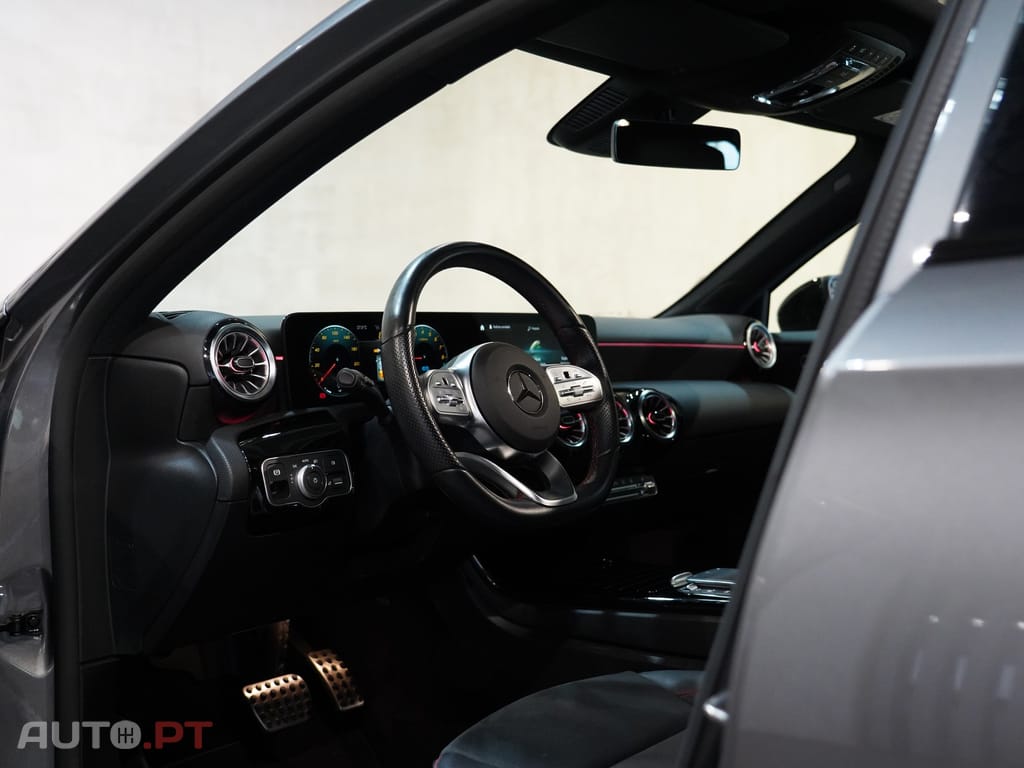 Mercedes-Benz A 250 AMG Line