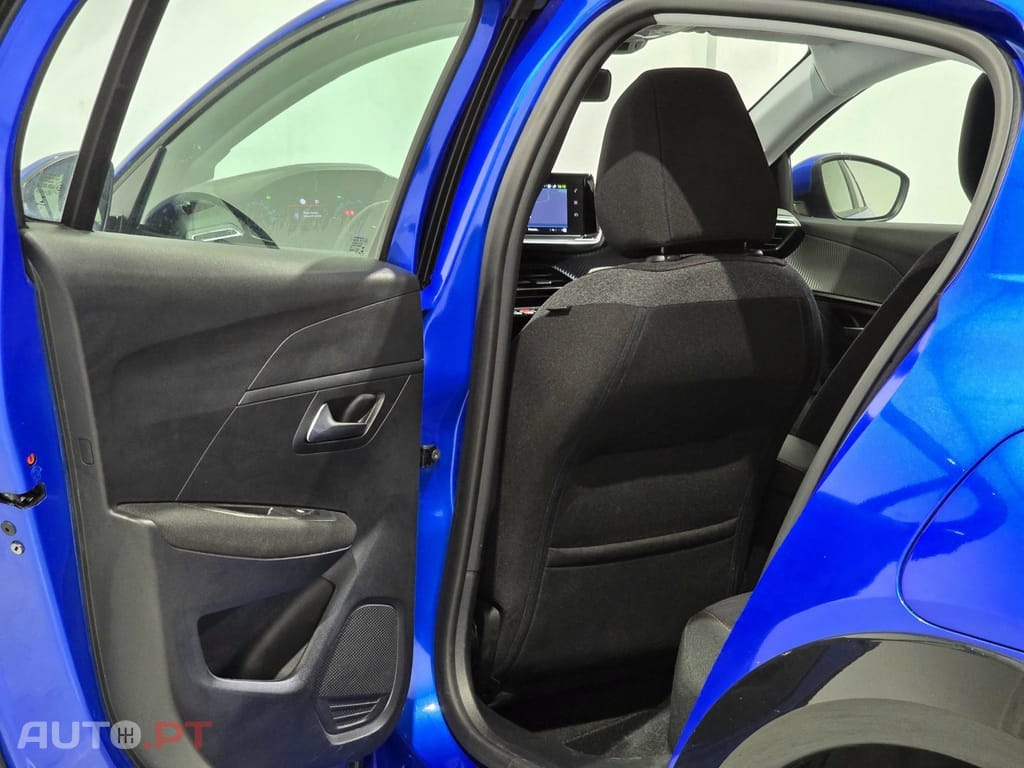 Peugeot E-208 50 kWh Style