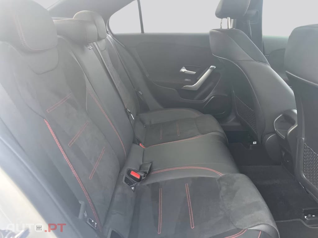 Mercedes-Benz A 250 e AMG