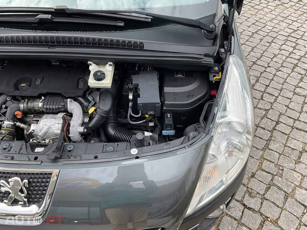Peugeot 3008 1.6 HDi Premium