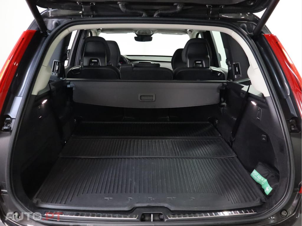 Volvo XC90 2.0 T8 PHEV Core AWD