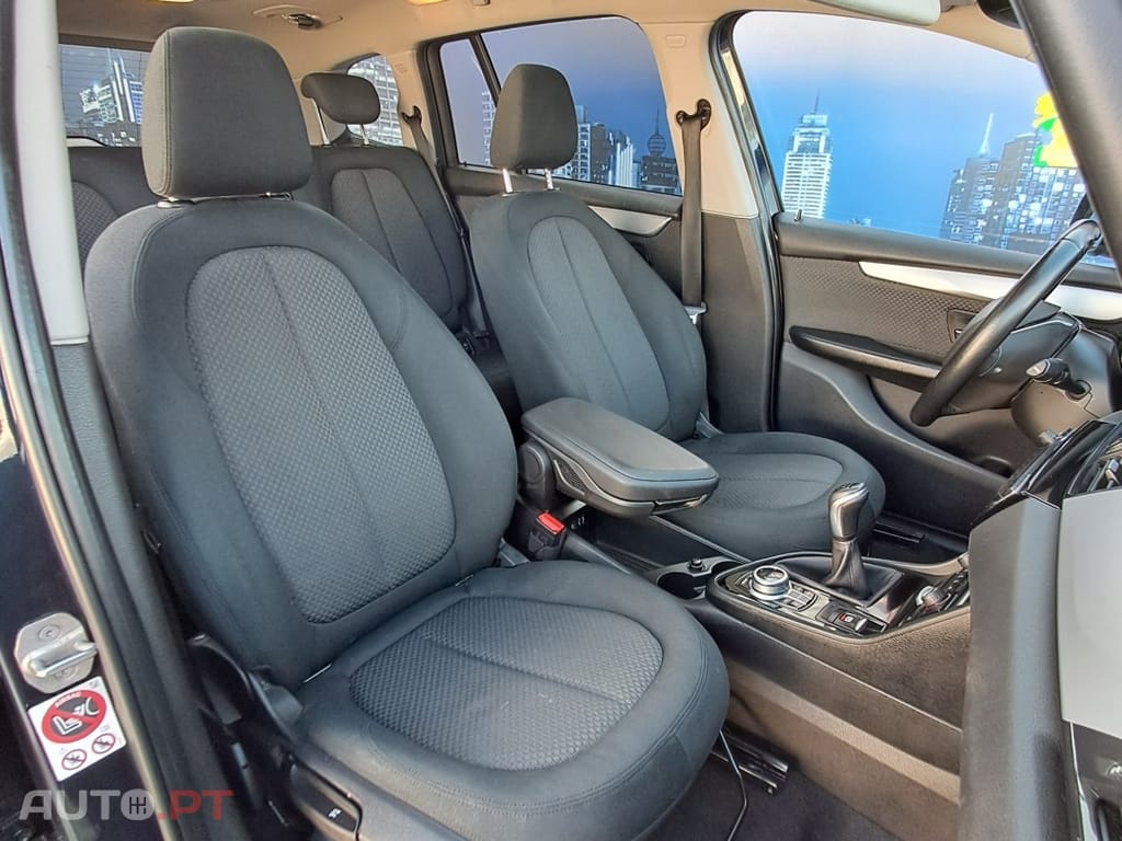 BMW 216 d Luxury Line