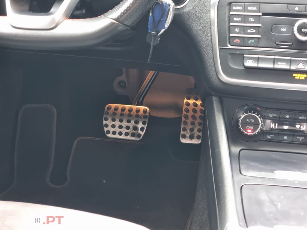 Mercedes-Benz GLA 220 CDi AMG Line 4-Matic