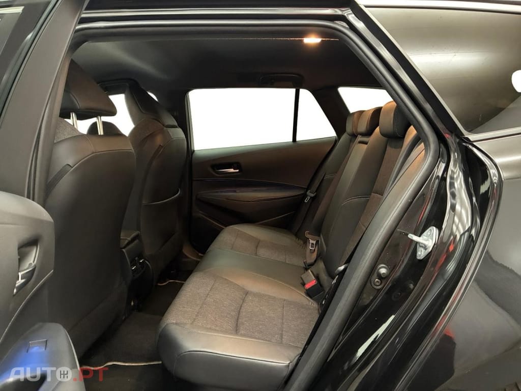 Toyota Corolla Touring Sports 1.8 Hybrid Design