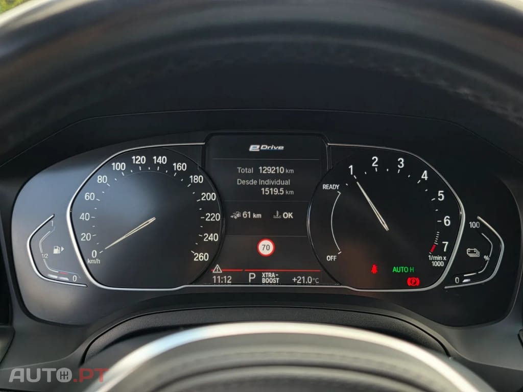 BMW 330 e Pack M Auto — fotografia 19