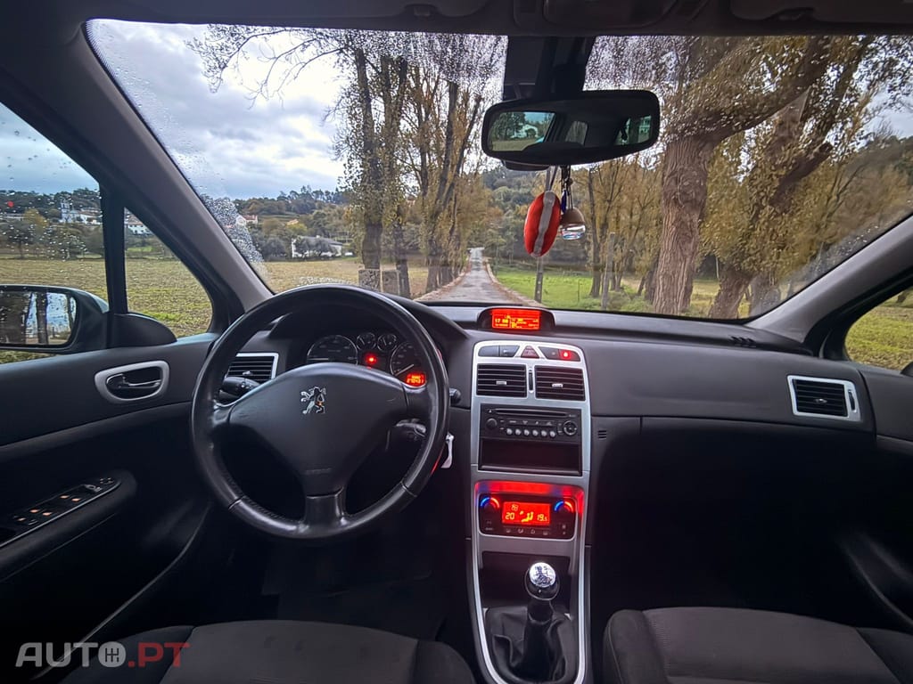 Peugeot 207 SW 1.6 HDi Outdoor FAP