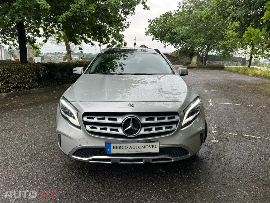 Mercedes-Benz GLA 220 4Matic 8G-DCT Special Edition