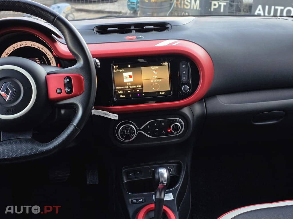 Renault Twingo 0.9 TCe Le Coq Sportif EDC