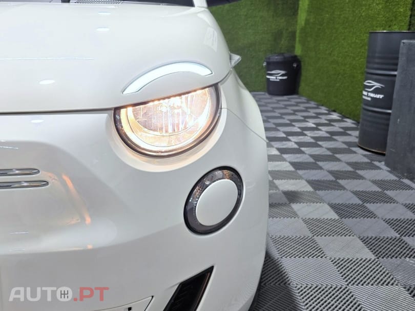 Fiat 500e 42 kWh Icon