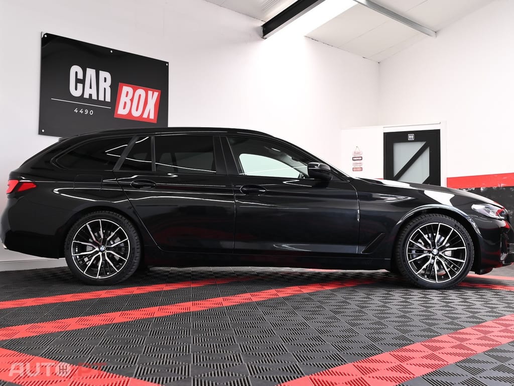 BMW 520 d Pack Desportivo M Auto