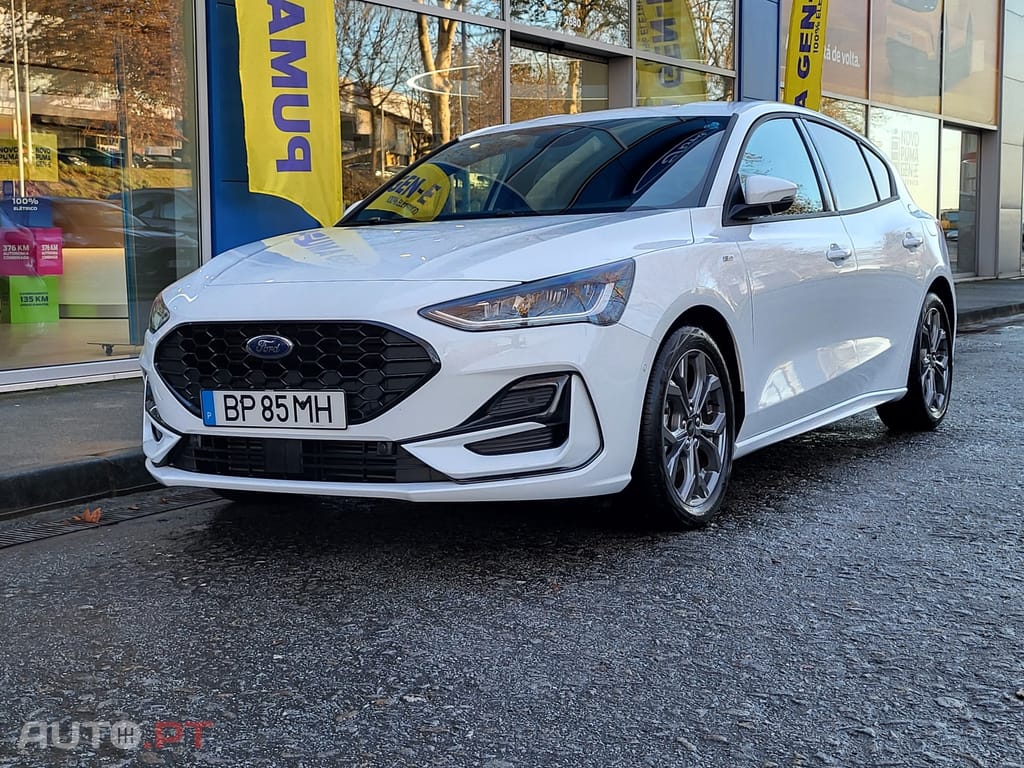 Ford Focus 1.0 EcoBoost MHEV ST-Line