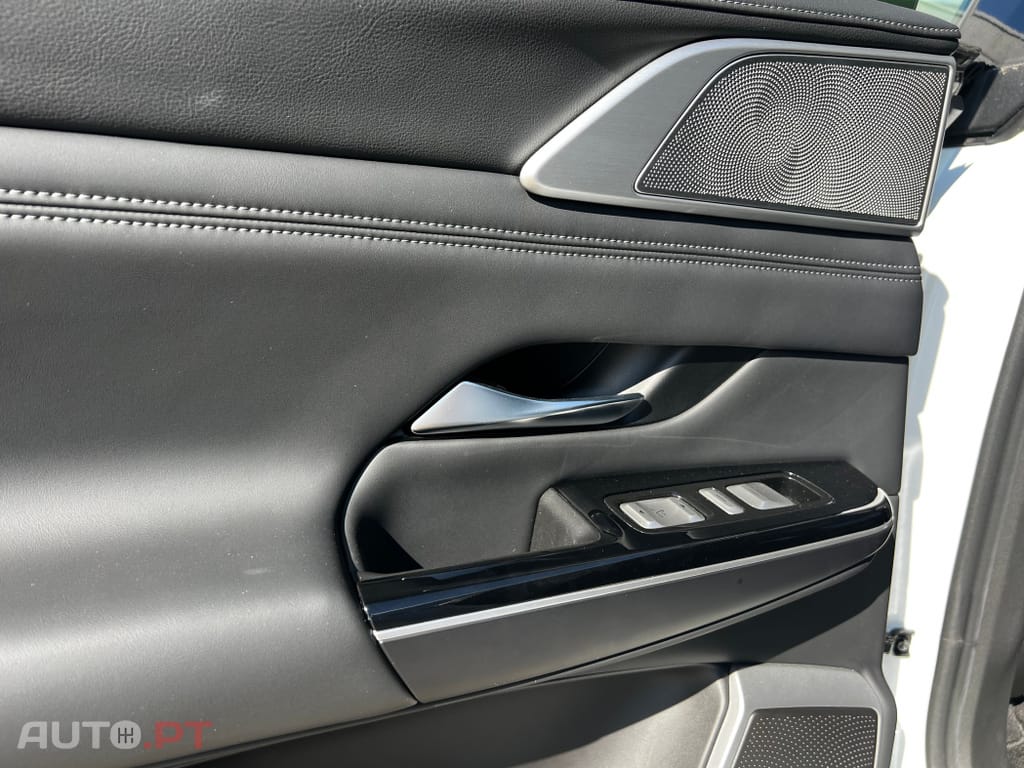 XPeng G9 98 kWh AWD Performance